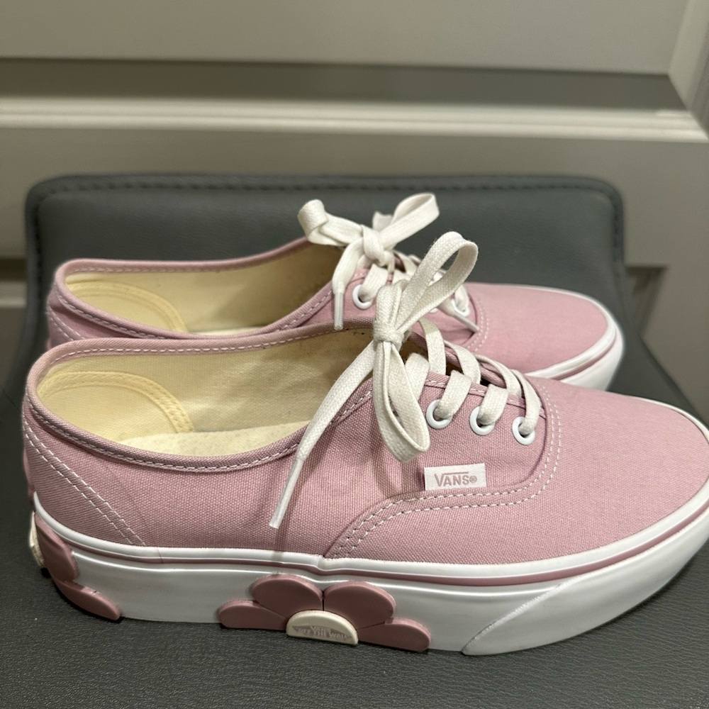 Vans Stackform Sneakers in Lilac